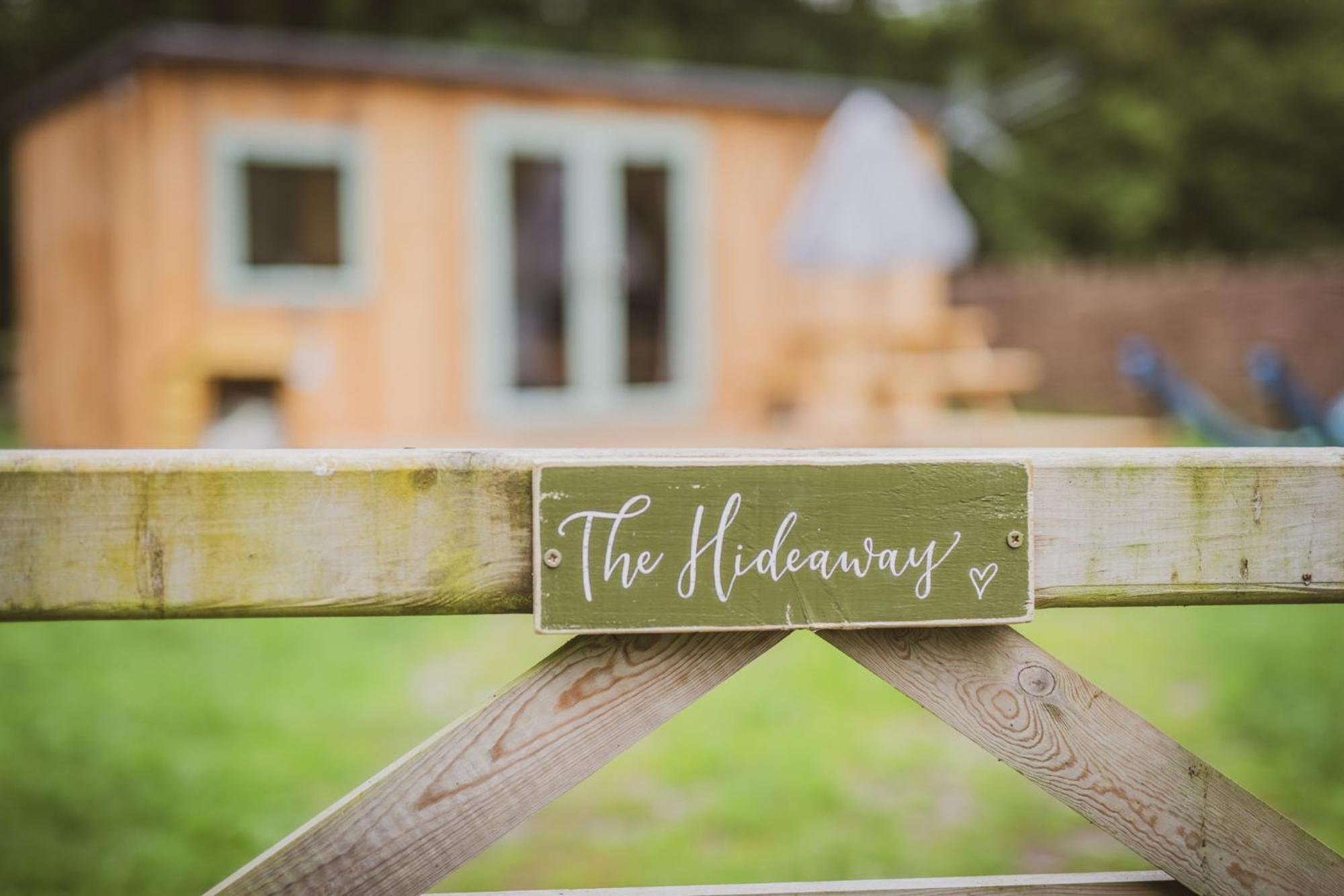 The Hideaway At Hiddenwood Glamping Hotel Corsley Exterior photo